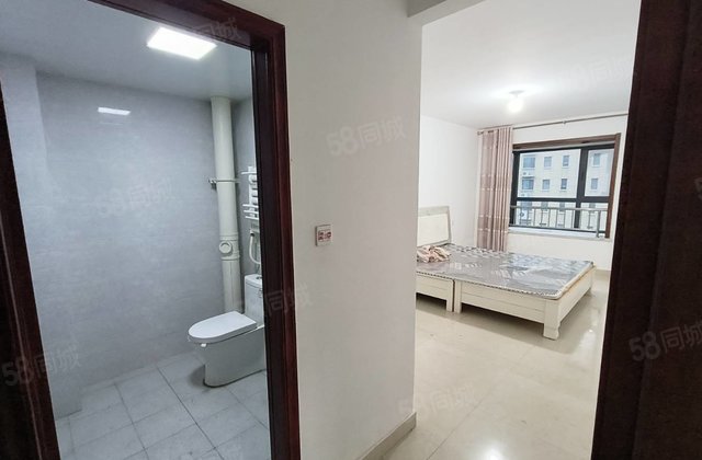 急售，商品房昌润莲城，送车位储，徒骇河，中间楼层，滨湖新城