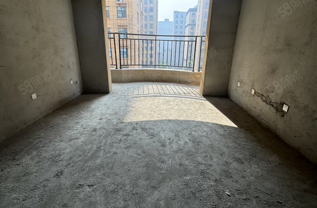 中央城邦3室2厅98㎡27万二手房图片
