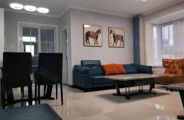 天汇中央公馆 精装修 带车位储藏室 有电梯  免大税 东边户