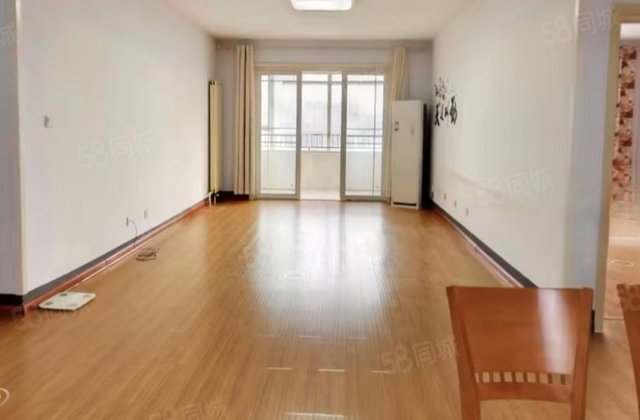 新东关3室2厅142㎡98万二手房图片