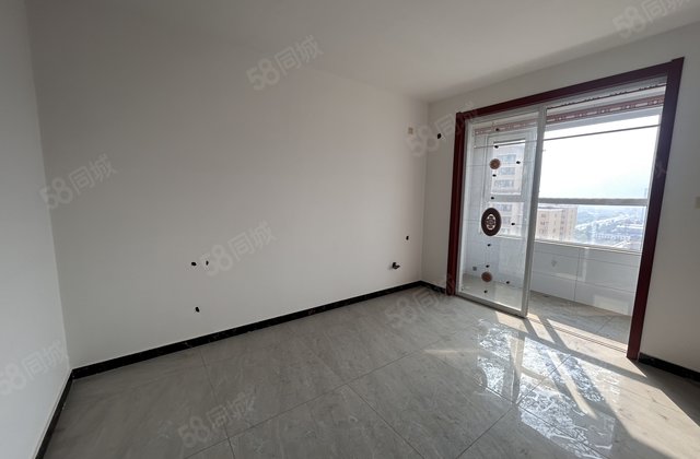 中景华庭A区(公寓住宅)3室2厅107㎡85万二手房图片