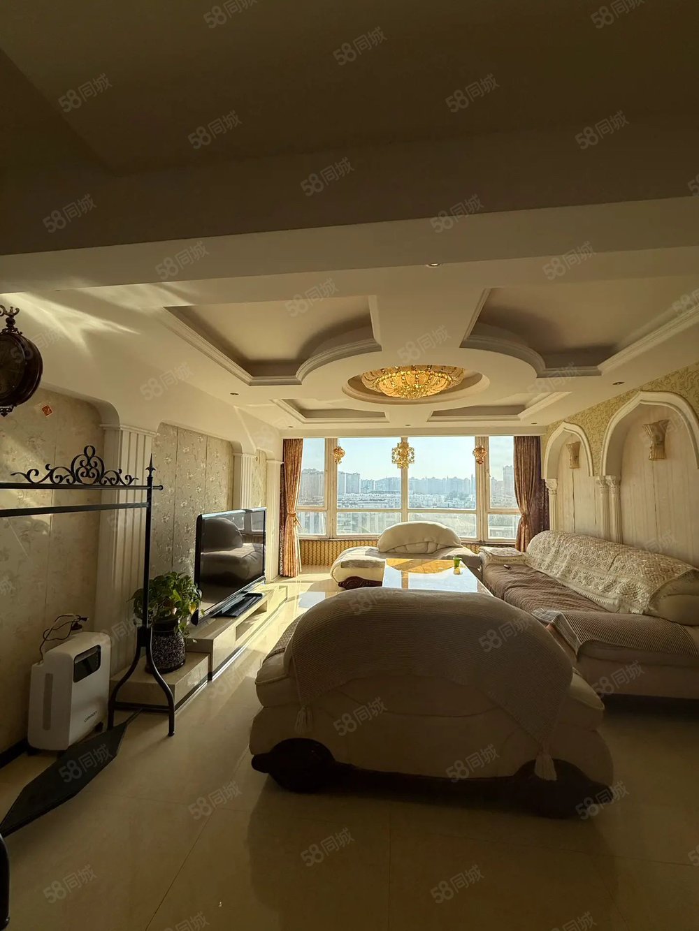 东方新城3室2厅1卫161.8㎡南北68万