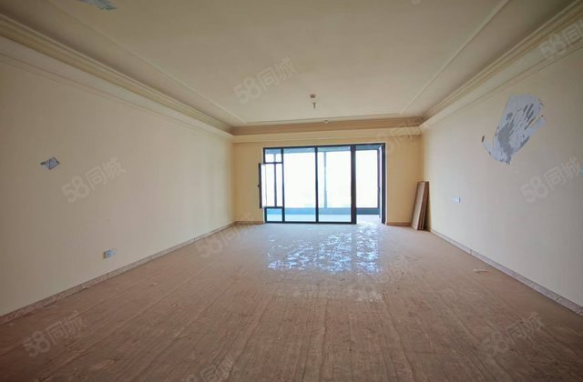 聊大北邻 落地大飘窗！翡丽湾 280平 五室 双车位 观景