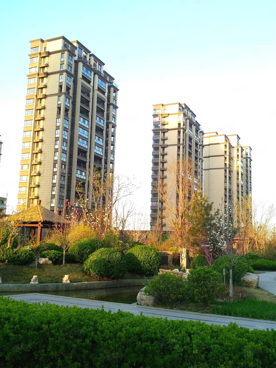 荣盛阿尔卡迪亚霸州温泉城3室2厅2卫110㎡南北90万