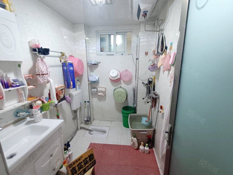 田湖小区3室2厅2卫121㎡南北49万