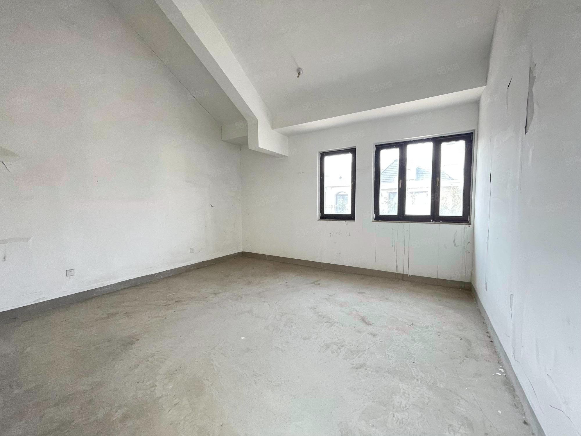 財(cái)富公館8室3廳5衛(wèi)1652㎡南北6000萬(wàn)