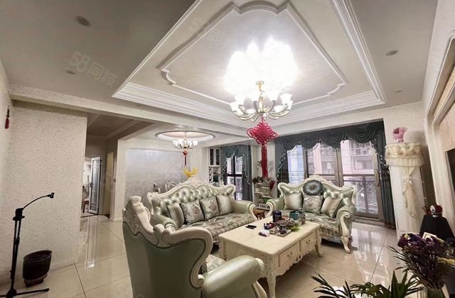 明悦天街(二期)4室2厅145㎡114万二手房图片