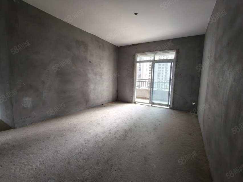 常隆花园3室2厅1卫121.73㎡南59.8万