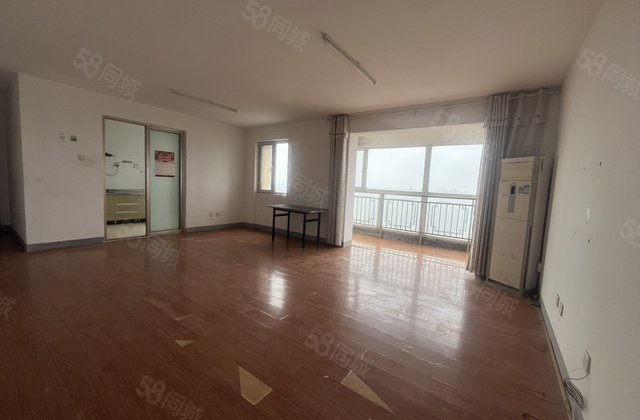 老文轩 龙湾小区商品房 观景房137平 有车位 储 免大税