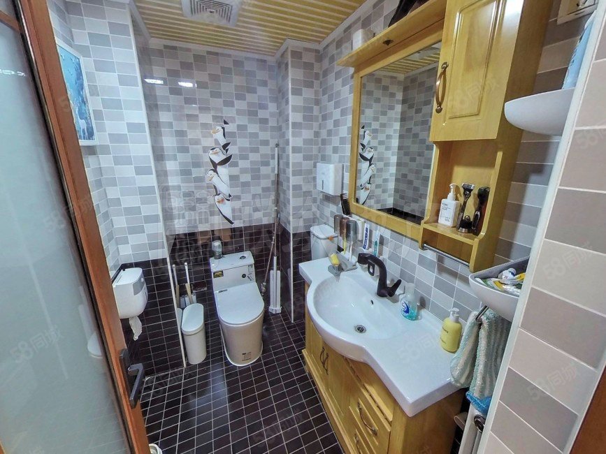 康泰園2室1廳1衛(wèi)77.75㎡南北355萬