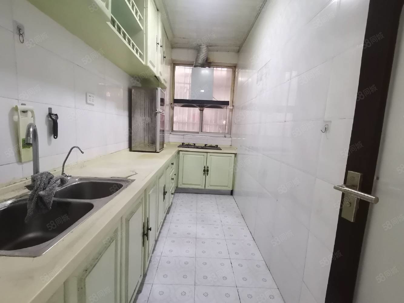 谊联帝景3室2厅1卫105㎡南北43.8万