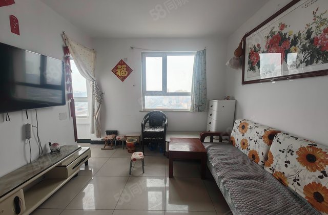 新加坡花园1室1厅60㎡25万二手房图片