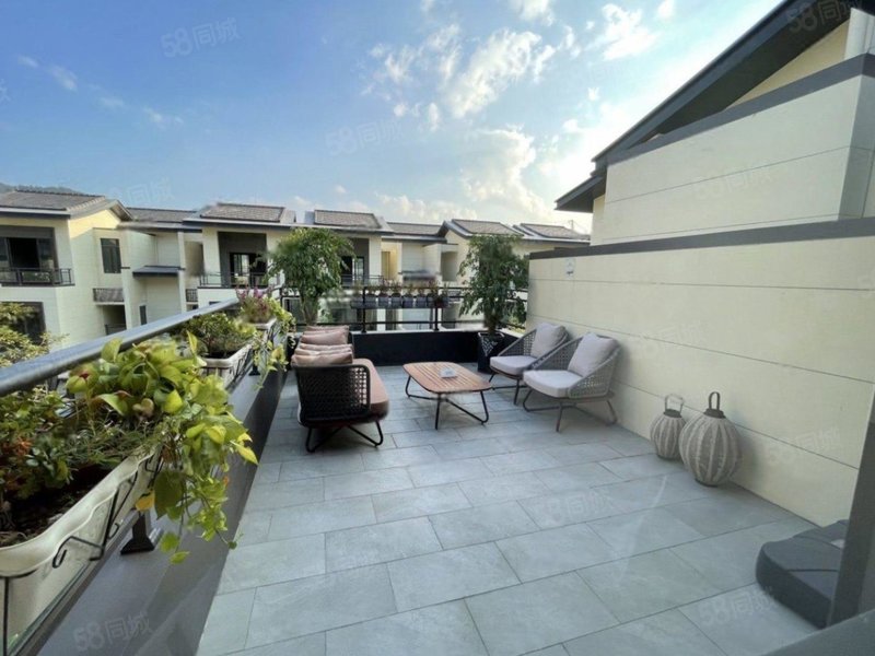 美的西江府(别墅) 豪华台地 车位,带500方花园