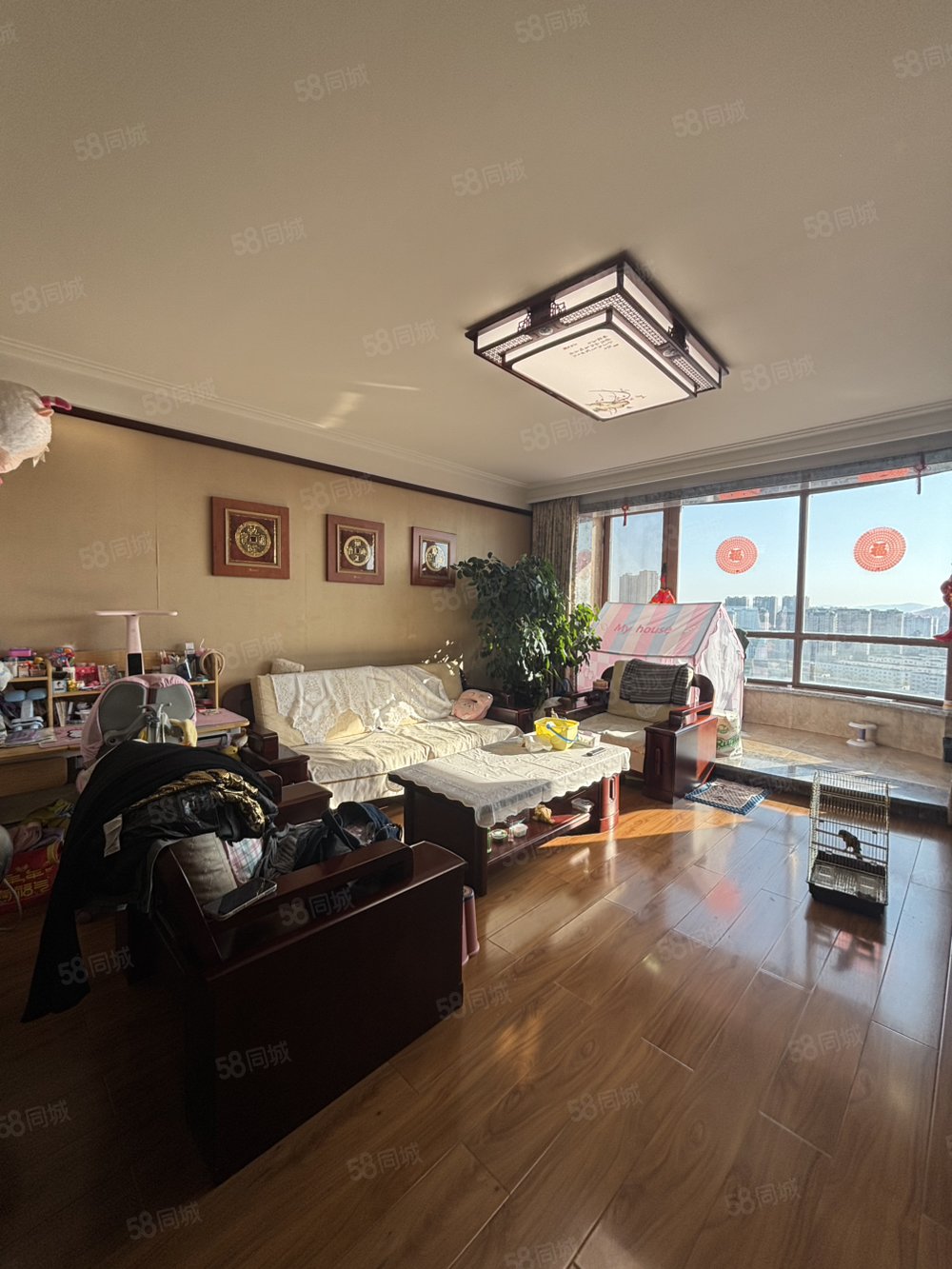 东方新城3室2厅1卫131㎡南北59万