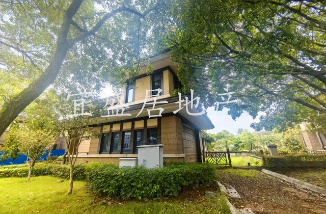 恒大云东海(别墅)6室3厅660㎡700万二手房图片