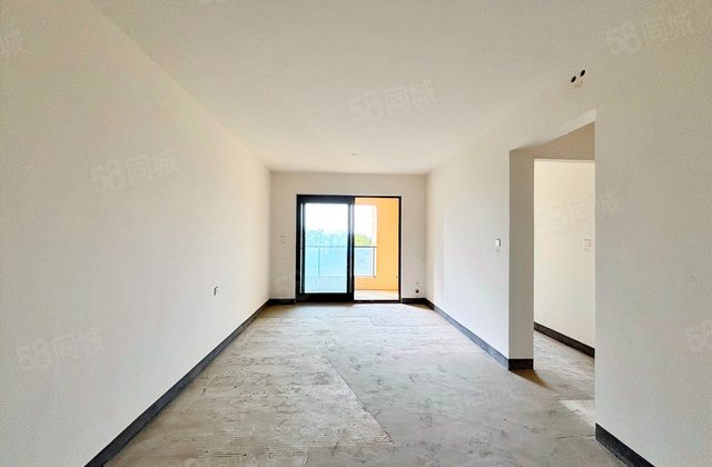 约克郡壹號湖畔3室2厅120㎡150万二手房图片