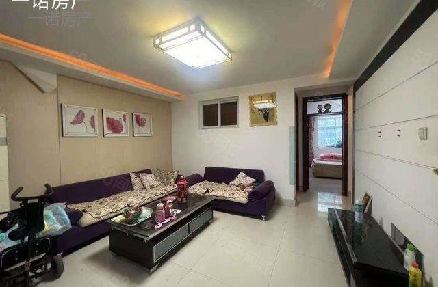 市区一楼带院 中华苑北苑 三室 汽车总站东明达街   中学