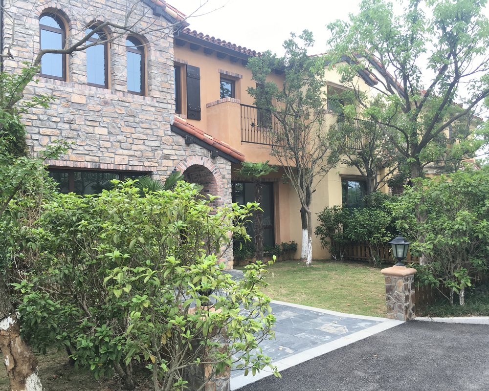 【卧龙湖小镇(别墅), 卧龙湖小镇(别墅)小区详情,房价走势,房源,业主