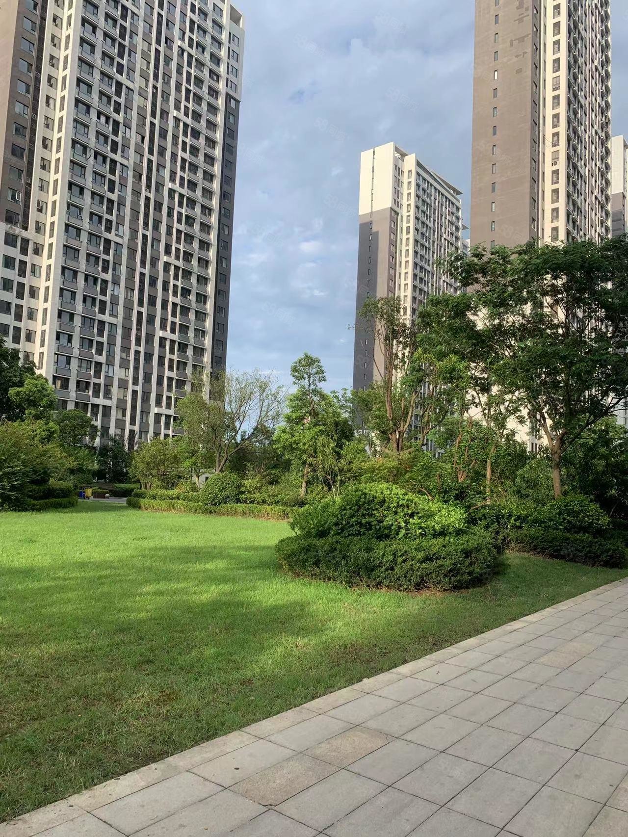 当代未来城(少荃湖名苑)3室2厅2卫104.46㎡南北143万