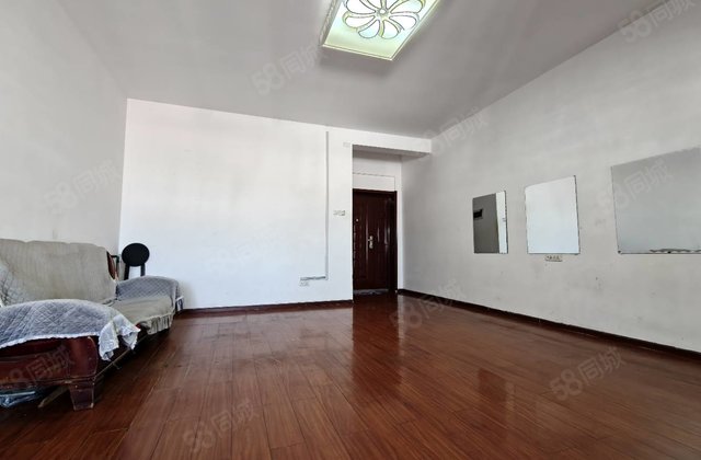 大都会广场2室2厅1卫98㎡南北56.8万