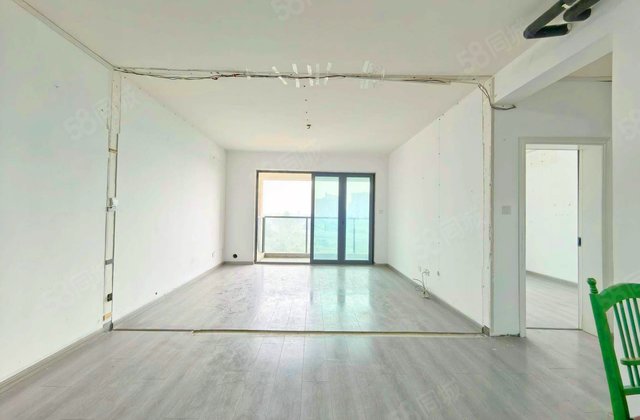 中绿康桥4室2厅139.58㎡205万二手房图片