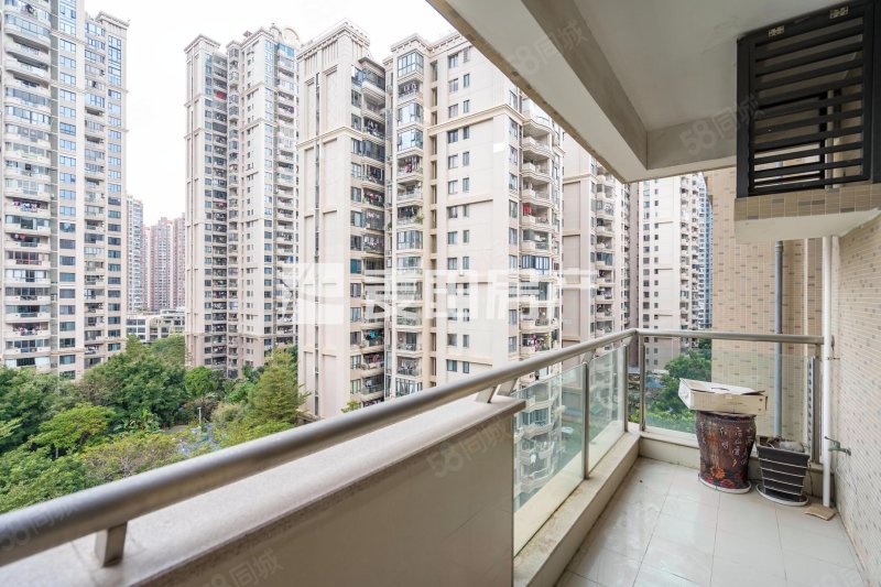 中骏蓝湾半岛 临地铁 电梯房 精装可拎包入住 产权清晰