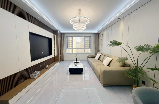 德辉首府3室2厅116.9㎡74万二手房图片