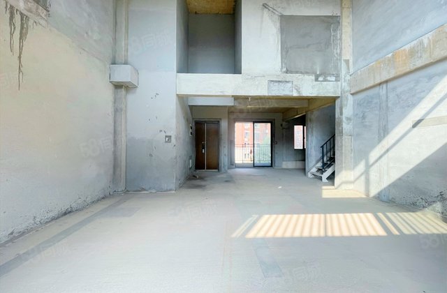 长房越秀星悦荟3室2厅142.1㎡140万二手房图片