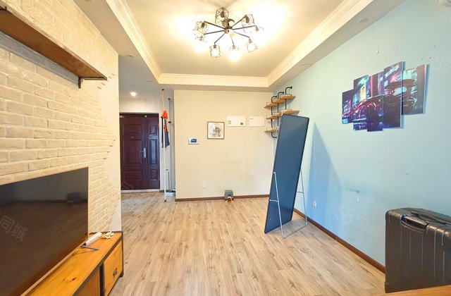 融景城尚峰1室1厅55㎡70万二手房图片