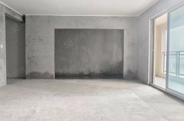 泰吉同诚悦府4室2厅133㎡82万二手房图片