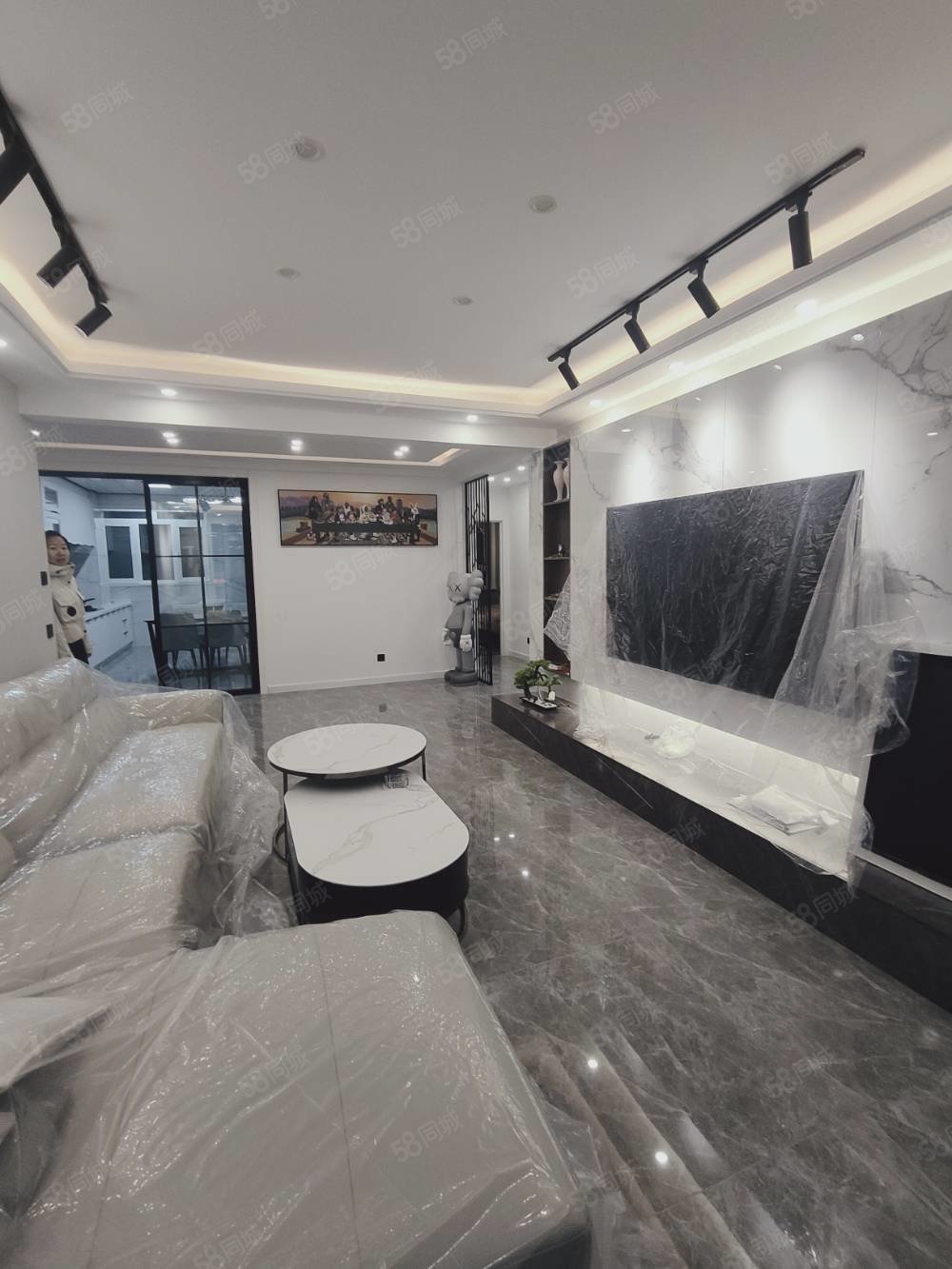 凤凰城(海林)2室1厅1卫117㎡南北41.8万