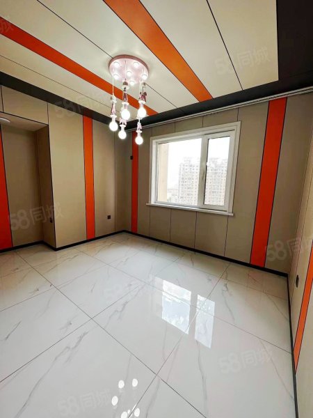 【10图】宝宇荣耀天地,中间楼精装短住, 的户型,真实图片,可随时看