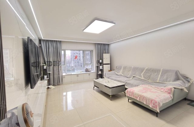 阿尔卡迪亚 精装三室双卫 送车位储 南北通透 随时看房免大税