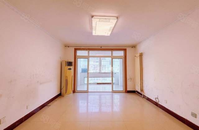 香江附近 鸿顺花园 阳光实验双阳台 单价低急急急