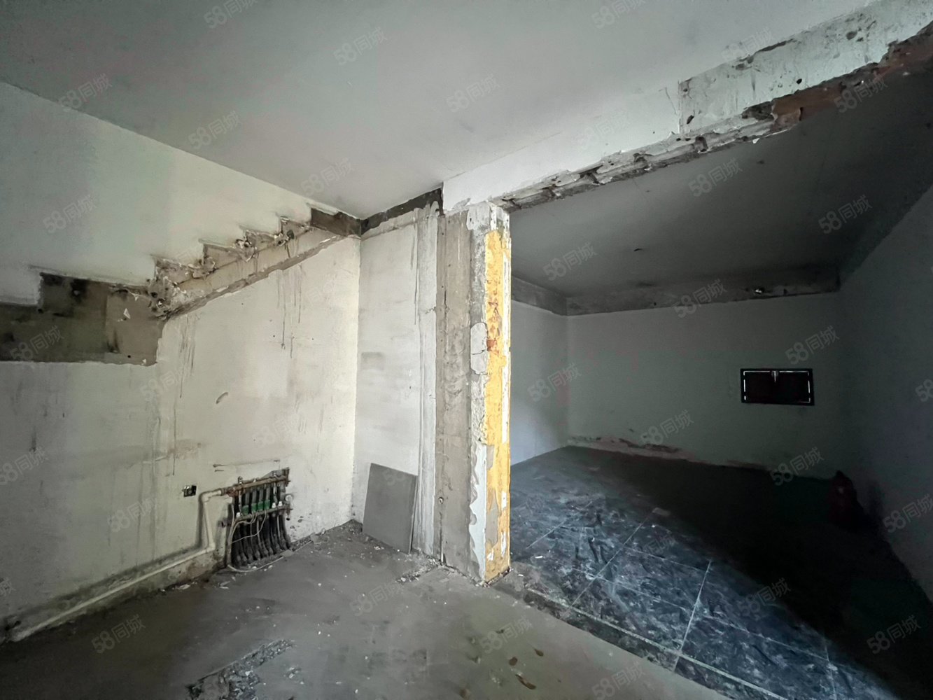 恭儉胡同小區(qū)2室3廳2衛(wèi)270.35㎡北4000萬