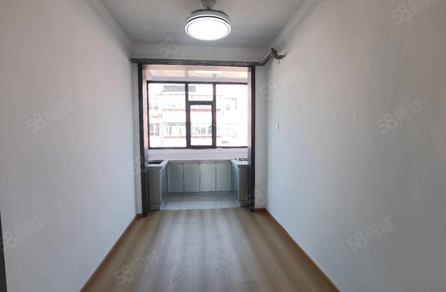 房东急售，正规三室精装修，不是顶楼，星光小区，东昌分校