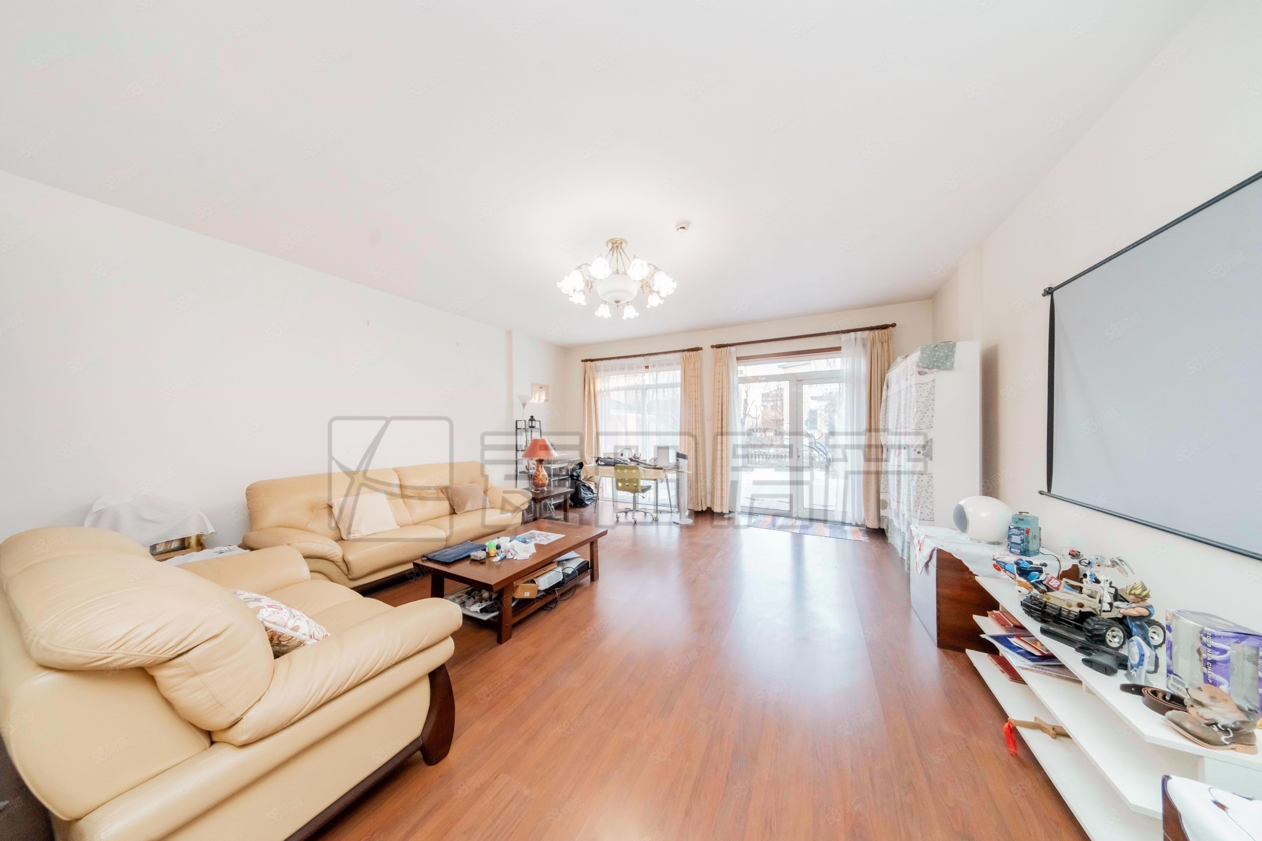 雪梨澳鄉(xiāng)(別墅)4室2廳3衛(wèi)185.04㎡南北1430萬