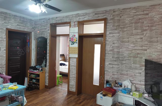 工商银行家属院(平安路)3室2厅94㎡48万二手房图片