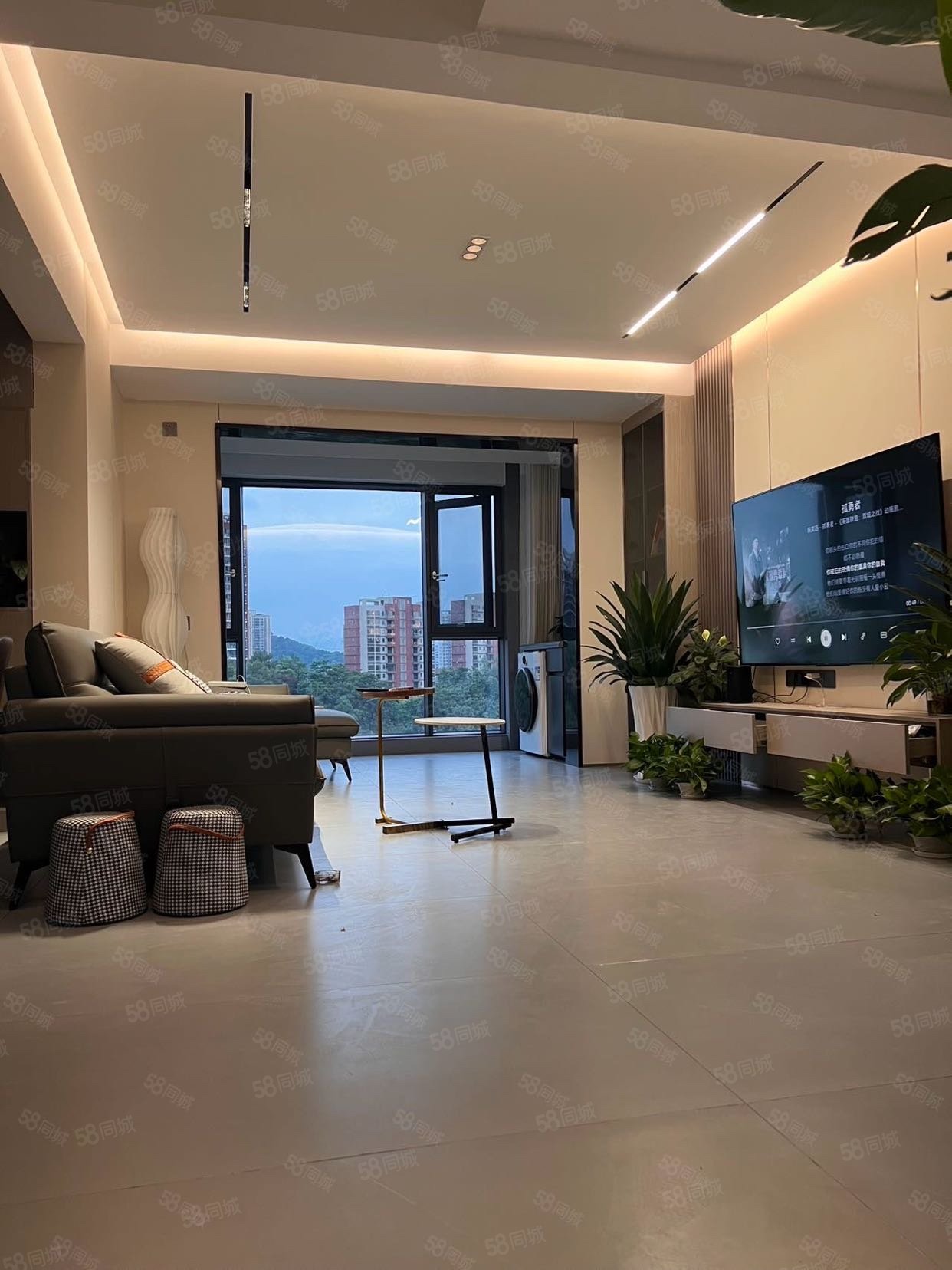 北湖豪苑6室3厅3卫310㎡南206万