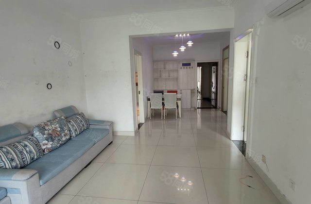 急售红星美凯龙对面！55万星美城市广场精装修，送储藏室免大税