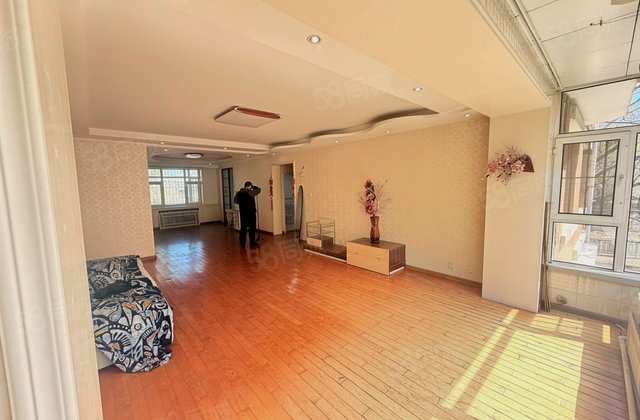 富奥花园C区3室2厅160㎡95万二手房图片