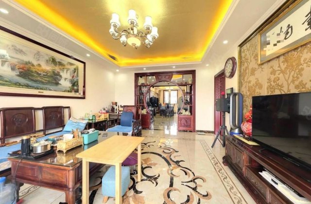 泷悦长安剑桥园3室2厅140.07㎡538万二手房图片