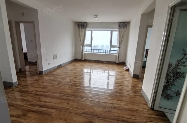 徒骇河边  东苑中学附近  昌润莲城  精装三室带车位