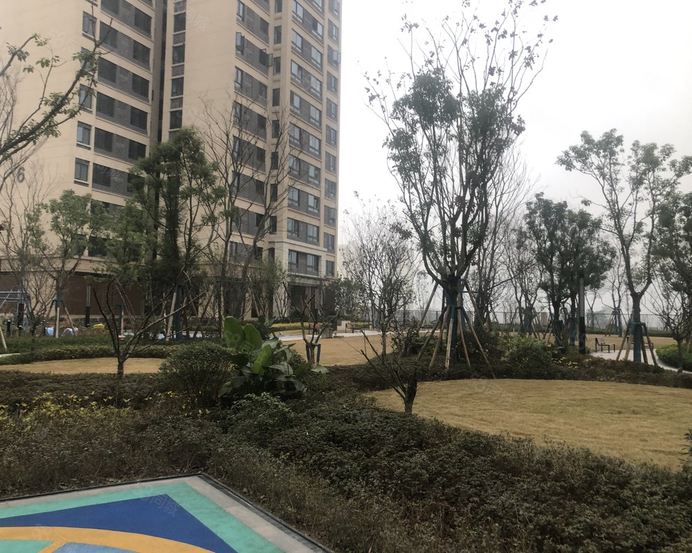 华润润西山b区内环绕城高速间