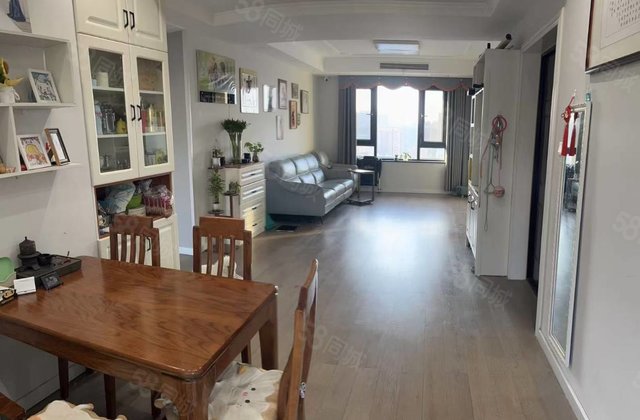 百合新城精装三室 小高层 免大税 送车位储藏室