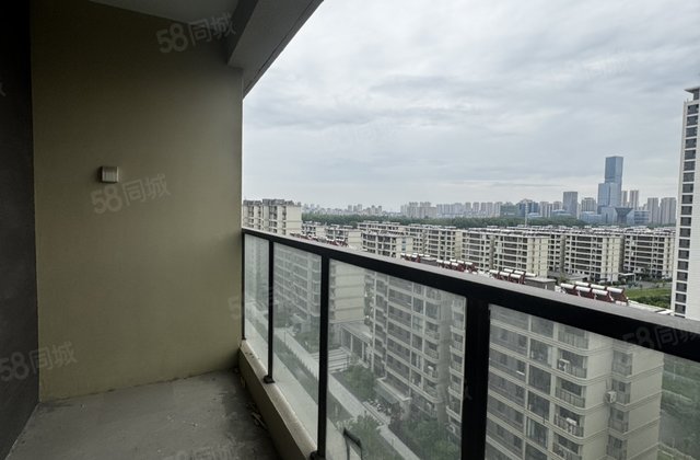 龙熙公元3室2厅107㎡89.8万二手房图片