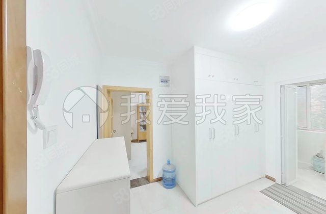 八角中里2室1廳1衛(wèi)58.35㎡南255萬