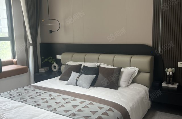 电大近三室两厅两卫新房现房好户型团购中