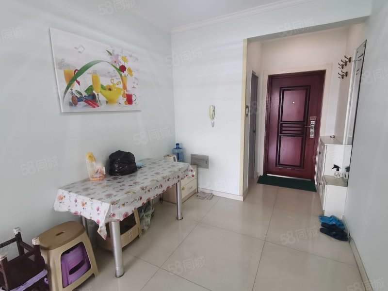 新上丰泰丰逸小区精装老证可贷款地暖