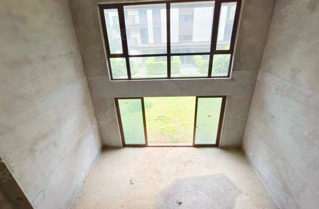 绿地麓湖郡4室2厅172.28㎡268万二手房图片